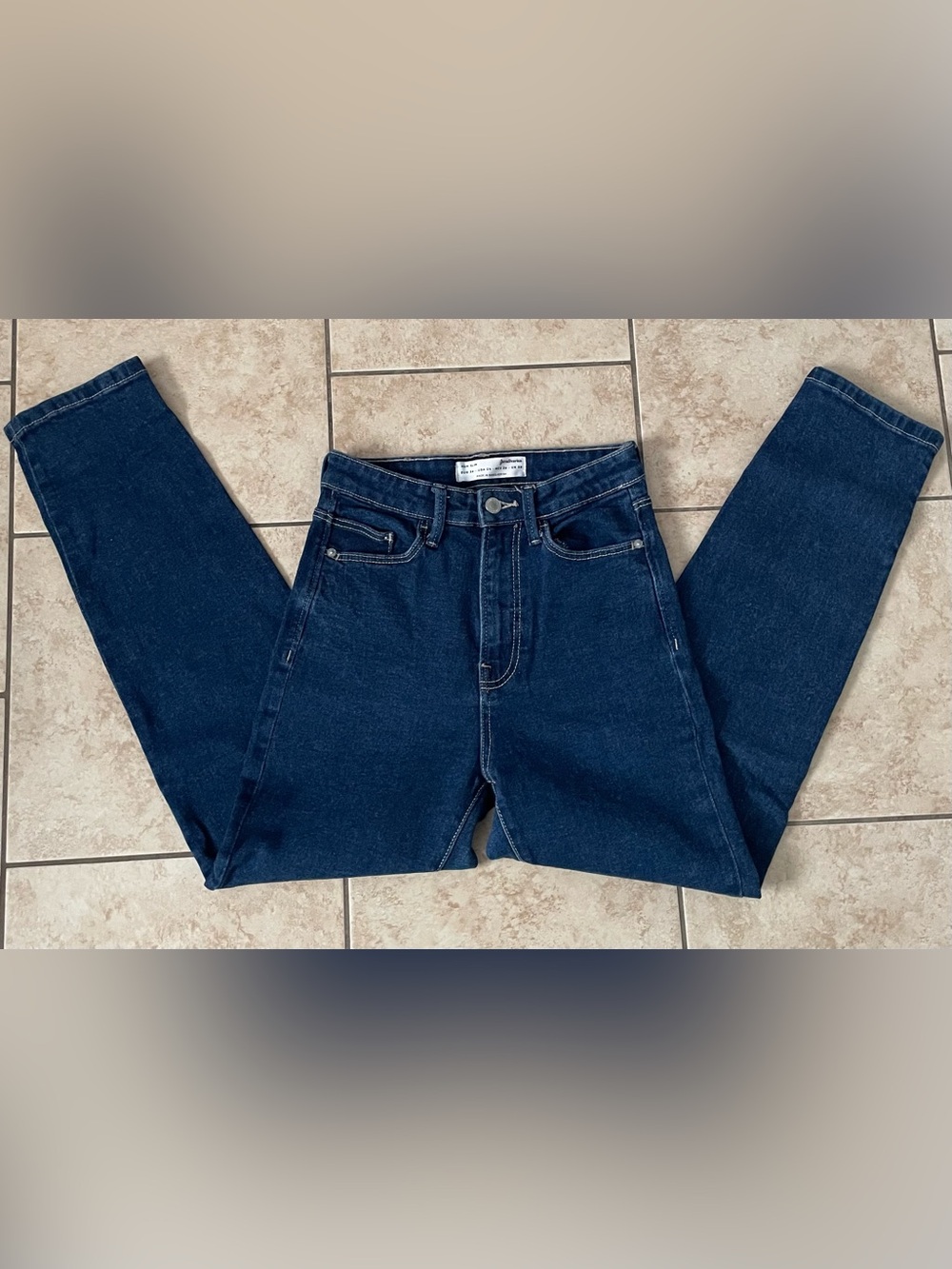 Stradivarius Mom Slim Jeans Size 4